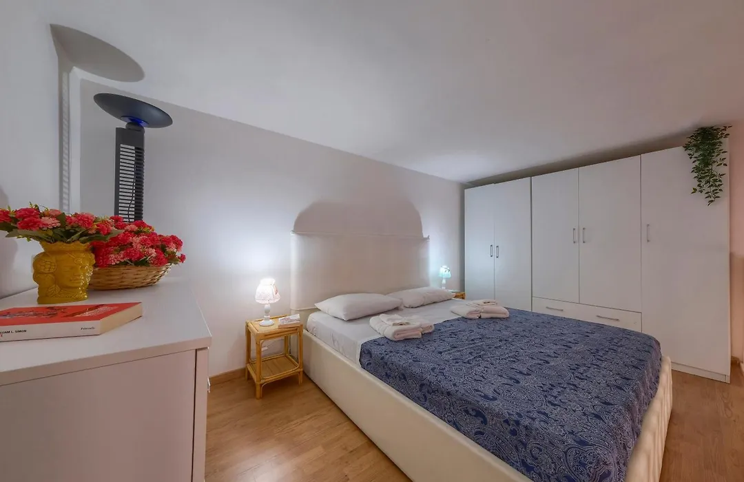 La Casa Di Dante Alighieri-1